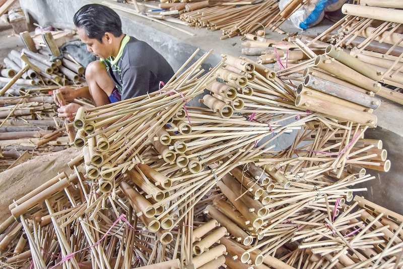 KONTRIBUSI UMKM TERHADAP PDB MENCAPAI 62,55 PERSEN