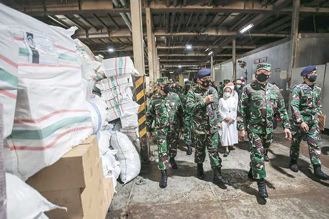 KRI Angkut Bantuan