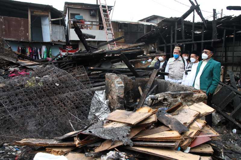 Kunjungi Lokasi Kebakaran