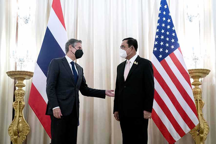 Kunjungi PM Thailand
