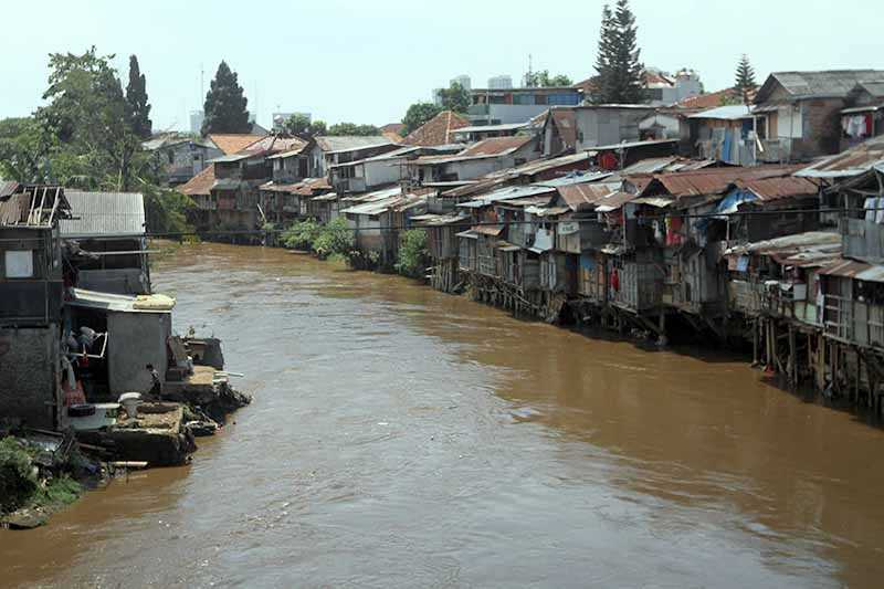 Lakukan Relokasi Warga