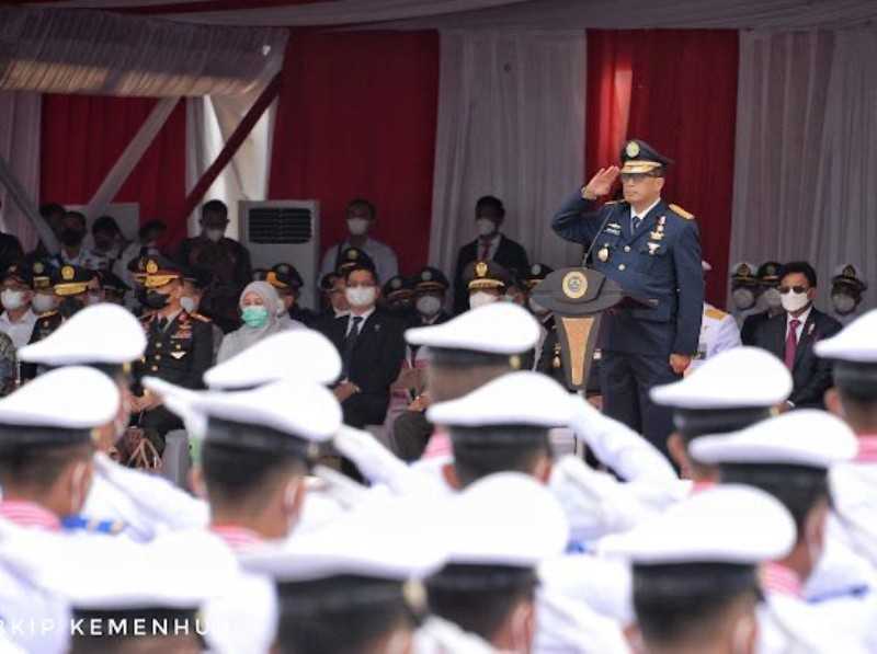 Lantik 1.875 Perwira Transportasi, Menhub Tekankan Budaya Melayani Masyarakat