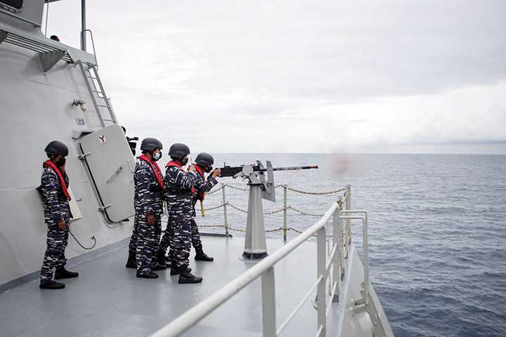 Latihan TNI AL