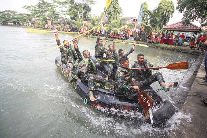 Lomba Dayung