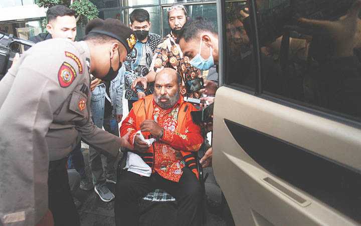 Lukas Enembe Tolak Minum Obat