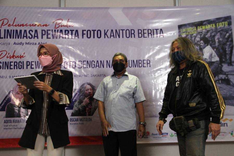Luncurkan Buku