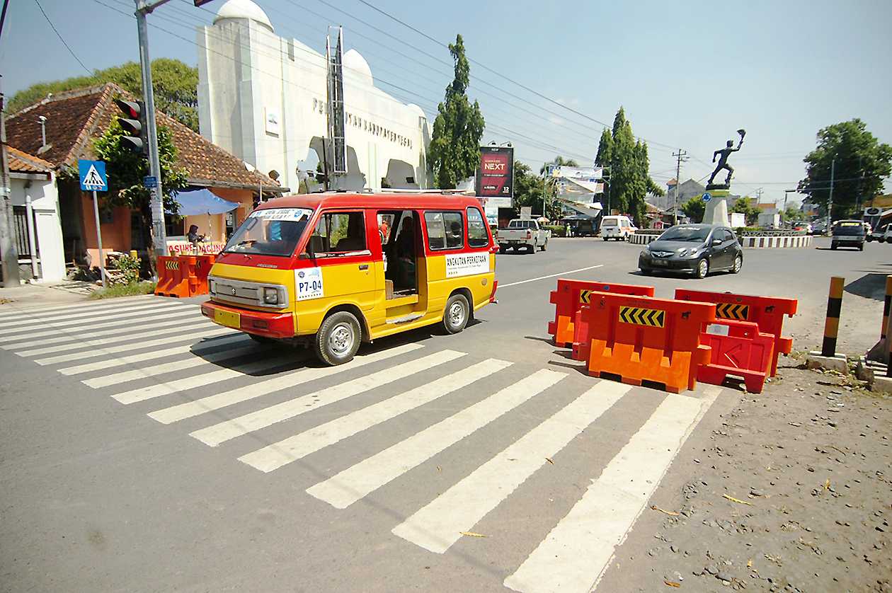 Melewati Penyekatan