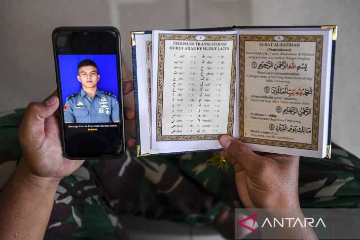Membaca Surat Al-Fatihah untuk Prajurit Korps Marinir TNI AL yang Gugur di Papua, Mari Kita Amini...