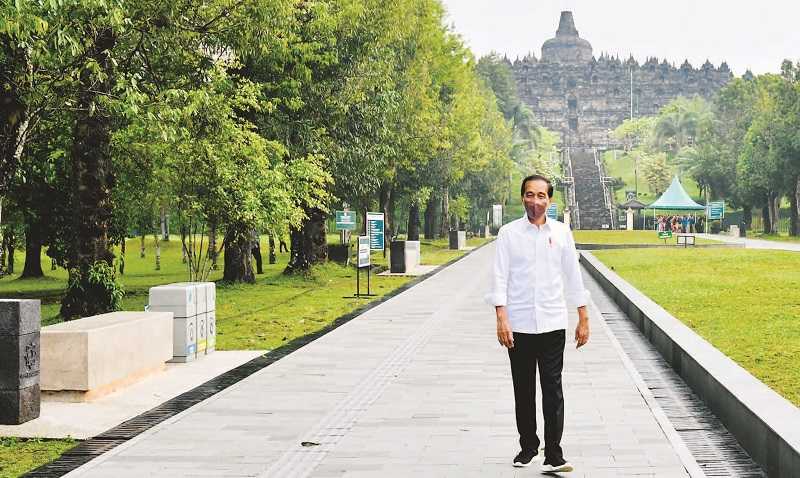 MEMPERCANTIK KAWASAN CANDI BOROBUDUR