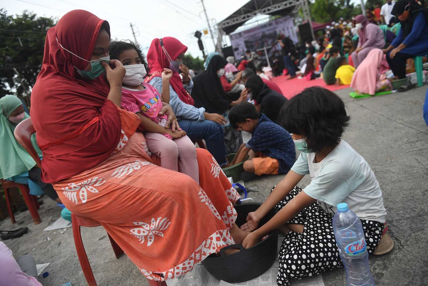 Memperingati Hari Ibu