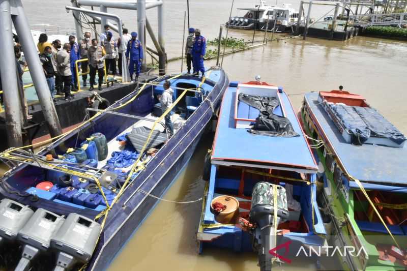 Mengagetkan, Tiga Anggota Polisi Ini Sempat Dibawa Kabur "Kapal Hantu"