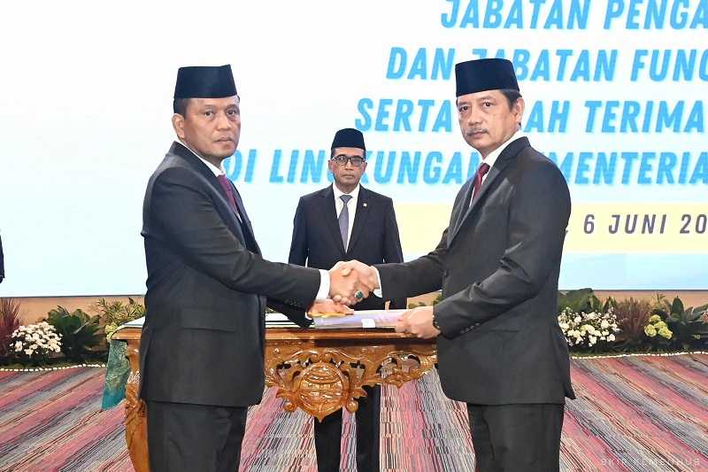 Menhub Lantik Risyapudin Nursin sebagai Dirjen Perhubungan Darat