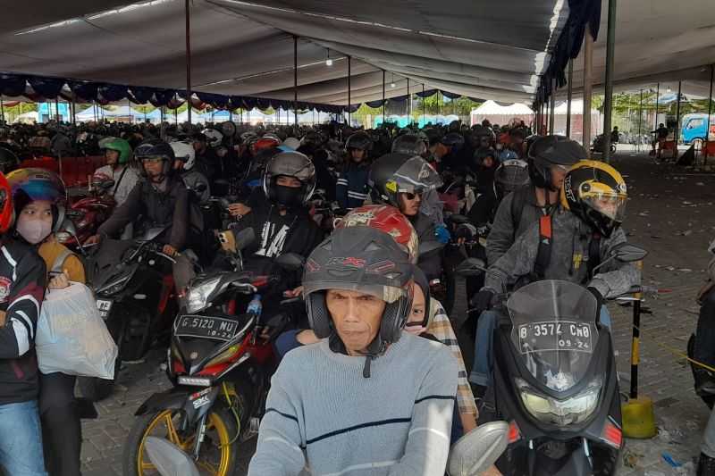 Menko PMK Sebut Arus Mudik di Pelabuhan Ciwandan Jadi Catatan untuk Dievaluasi