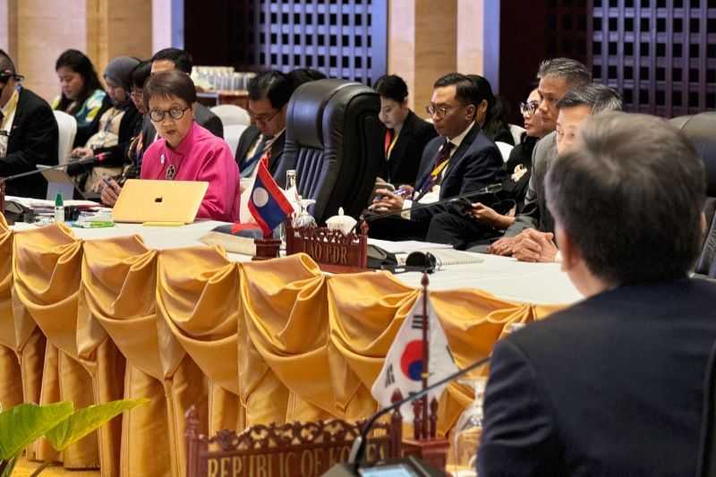 Menlu RI Dorong Korsel Kembangkan Ekosistem Kendaraan Listrik di Asean