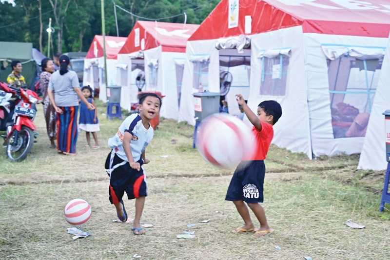 MENUNGGU PROSES RELOKASI