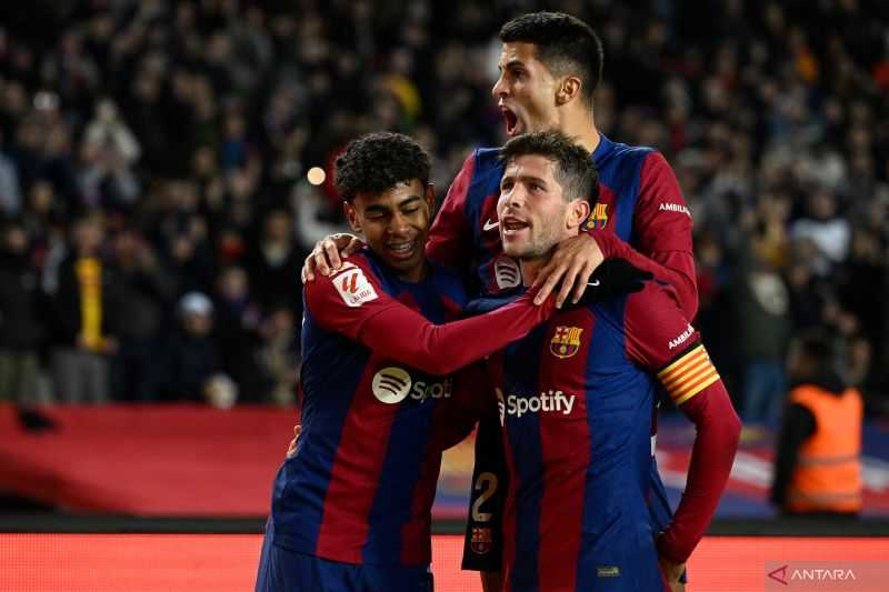 Meski Tampil Kurang Meyakinkan, Barca Menang 3-2 atas Almeria