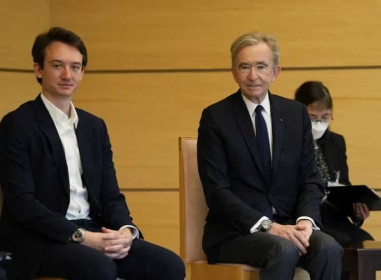 Miliarder Prancis Bernard Arnault Tunjuk Putra Keempat Pimpin LVMH