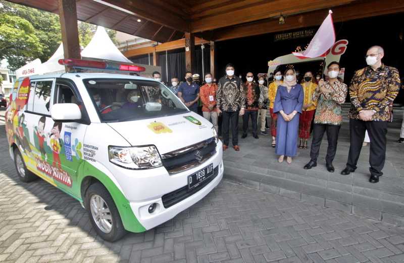 Mobil Klinik Vaksinasi Indosat Ooredoo