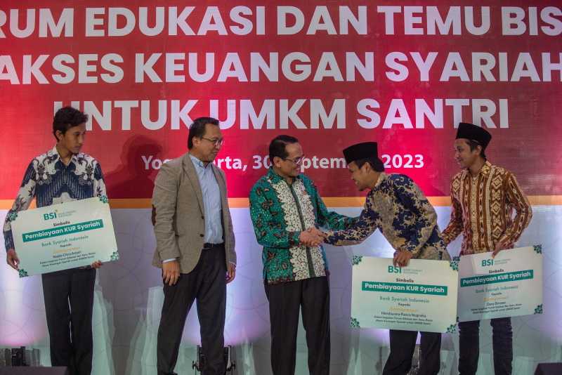 OJK dorong peningkatan literasi dan inklusi keuangan syariah