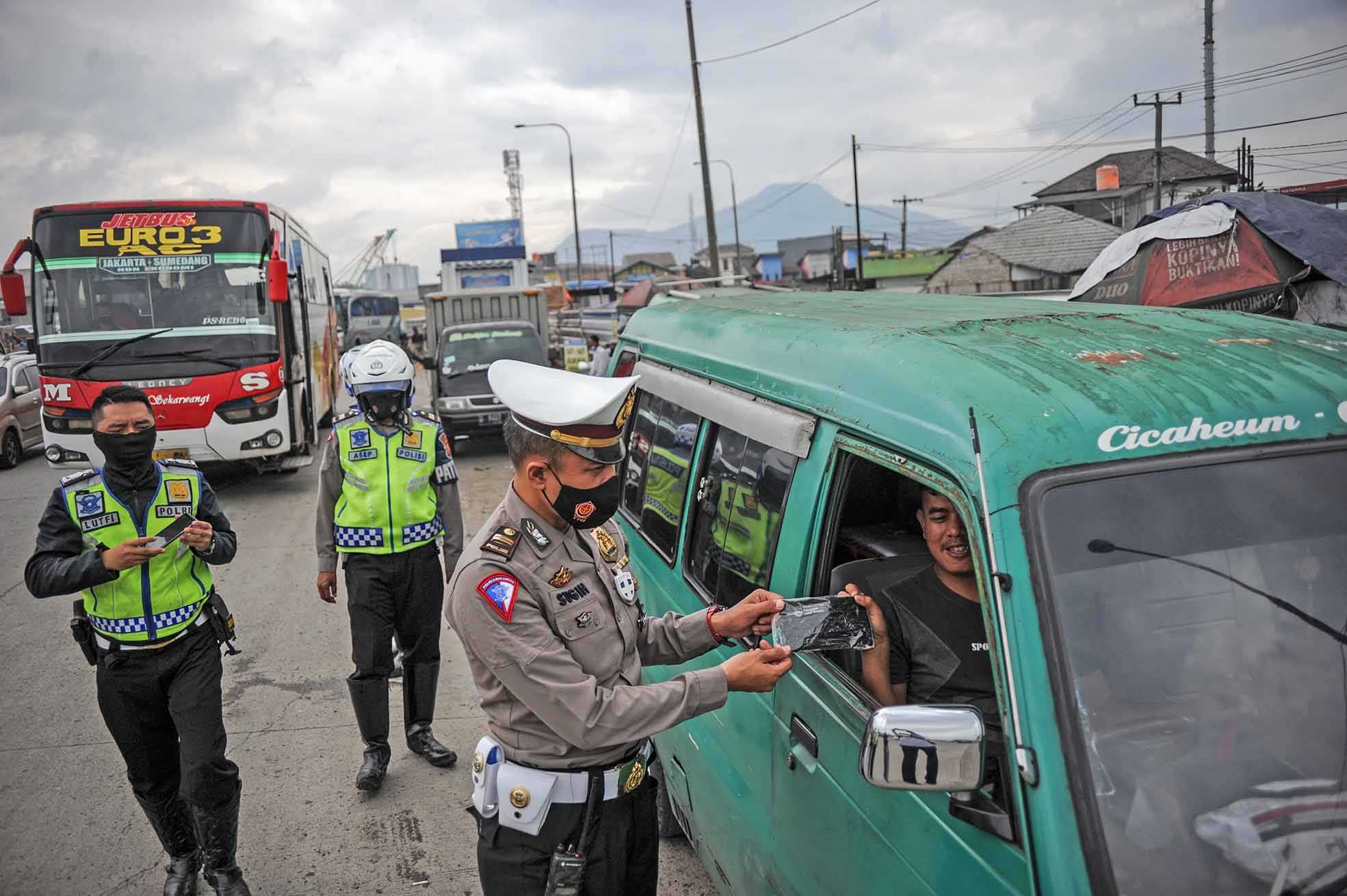 Operasi Kepatuhan Memakai Masker