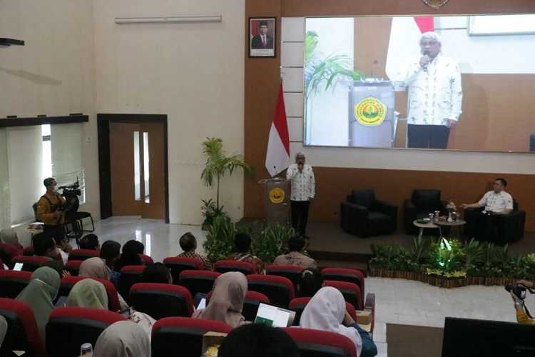 Pakar Ini Ingatkan Penggunaan Pestisida Tak Terkendali Bisa Akibatkan Sel Otak Rusak