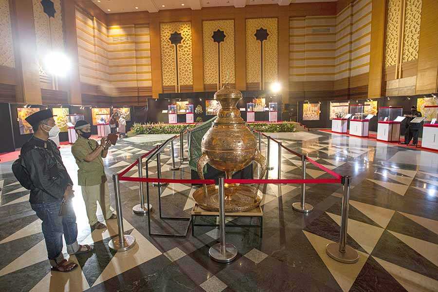 Pameran Artefak