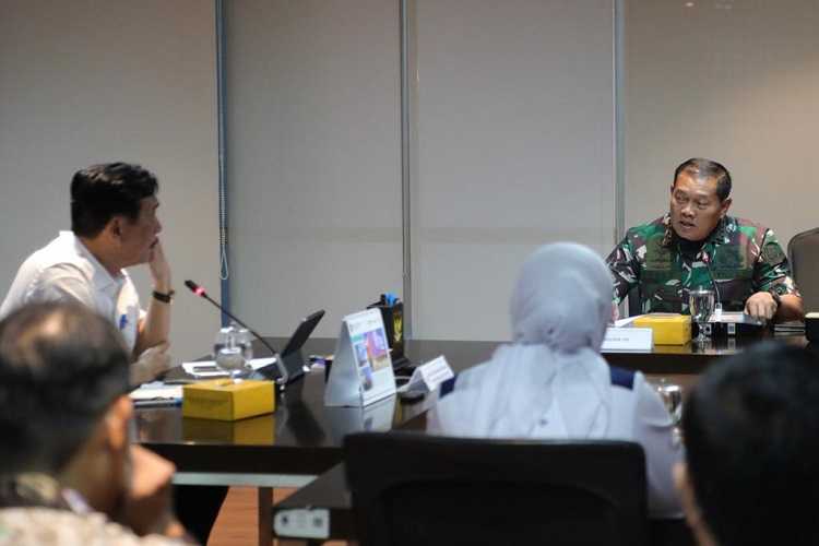 Panglima TNI Ikuti Rakor Perkembangan Industri