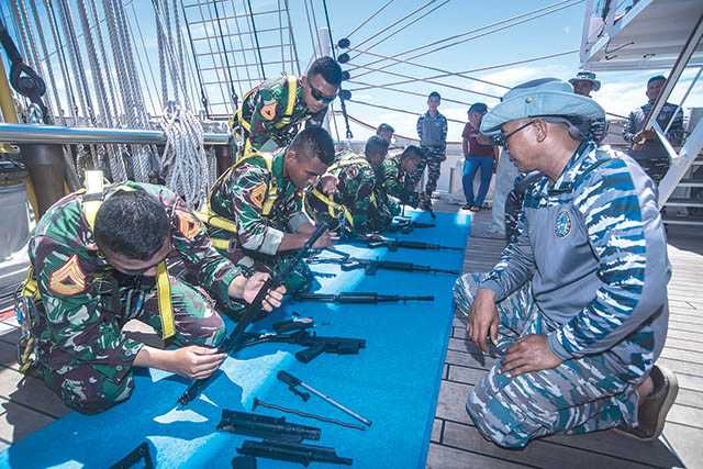 Pasang Senjata