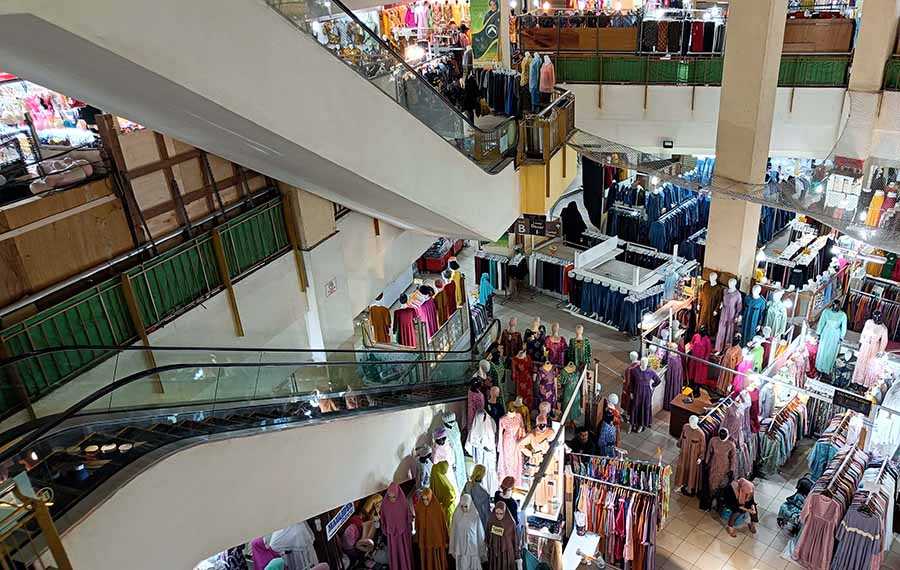 Pasar Tanah Abang Kembali Dibuka