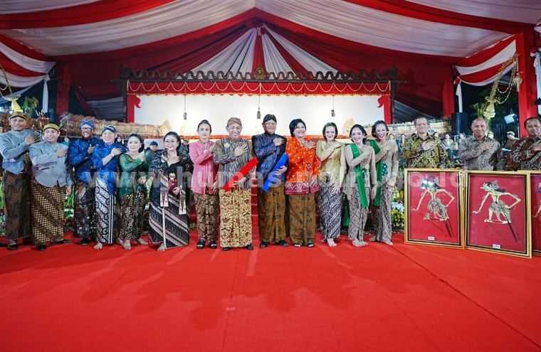 Pecahkan Rekor MURI, Pagelaran Wayang Kulit Polri Dihadiri Penonton Terbanyak