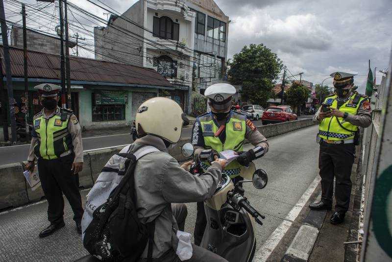 Pelanggaran Lalu Lintas