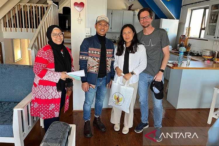 Pelayanan Jemput Bola, KJRI Cape Town Layani Paspor RI untuk Anak Kewarganegaraan Ganda