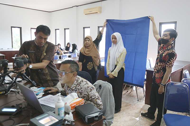 Pelayanan Jemput Bola Perekaman e-KTP Siswa SMA