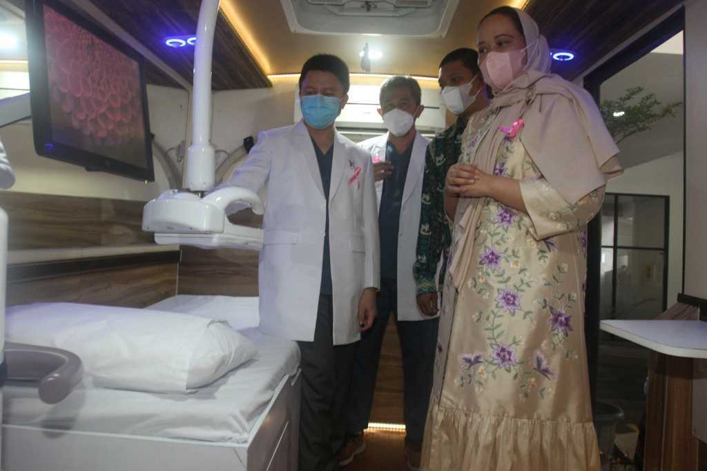 peluncuran Automated Breast Ultrasound System deteksi kanker payudara