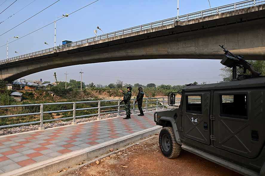 Pemberontak Kuasai Pangkalan Militer di Myawaddy