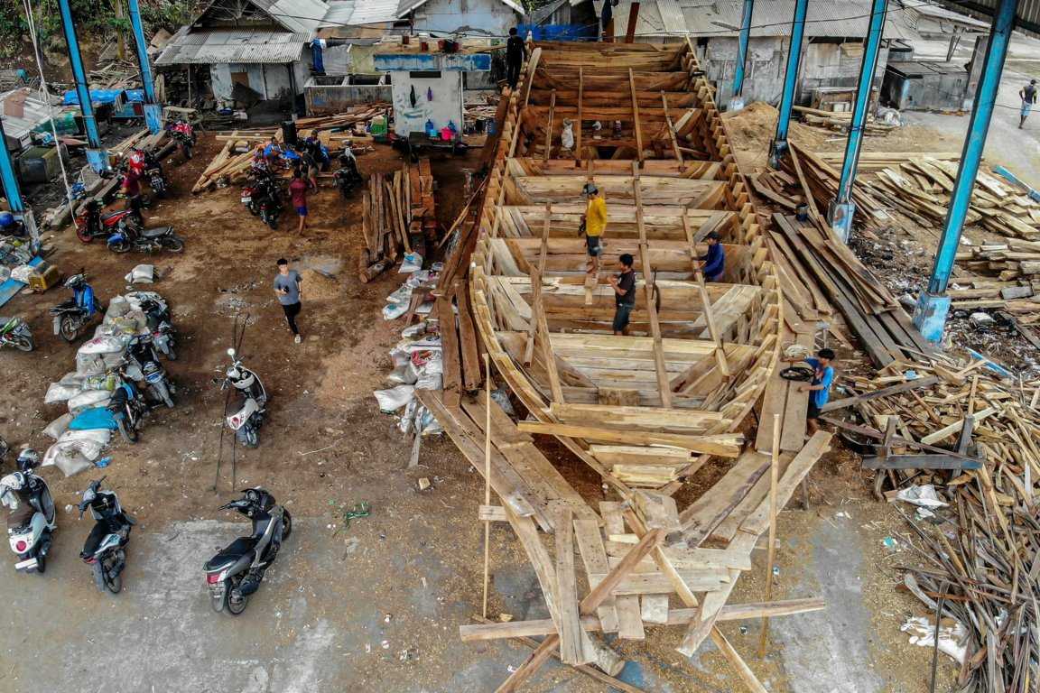 Pembuatan Kapal Nelayan