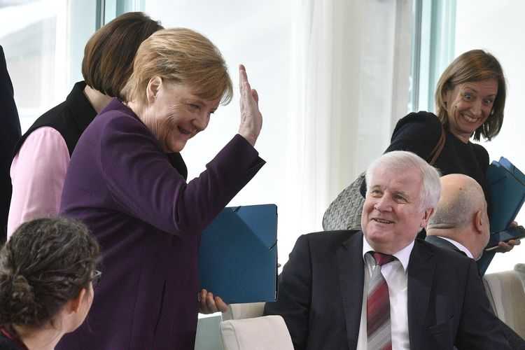 Pemilu Jerman Menunjukkan Hasil, Partai Angela Merkel Kalah Tipis