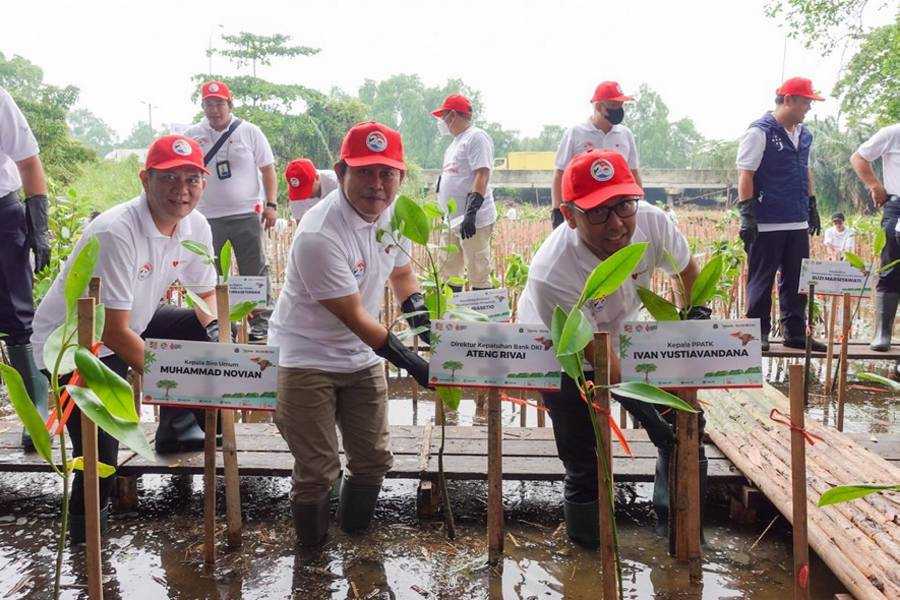 Penanaman 5.000 bibit Mangrove Dalam Rangka Peringatan 2 Dekade Gerakan APU PPT