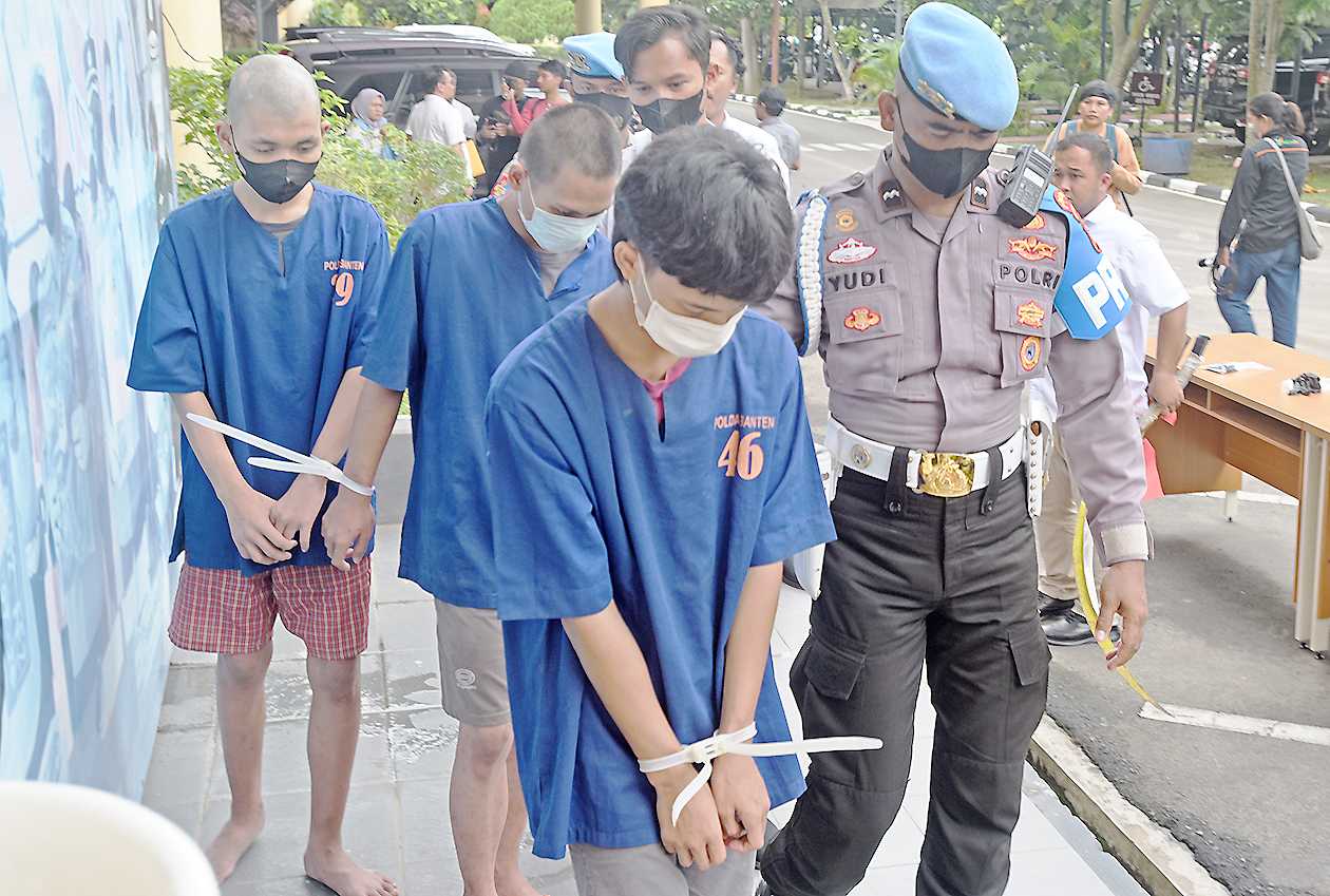 Pengeroyok Pelajar