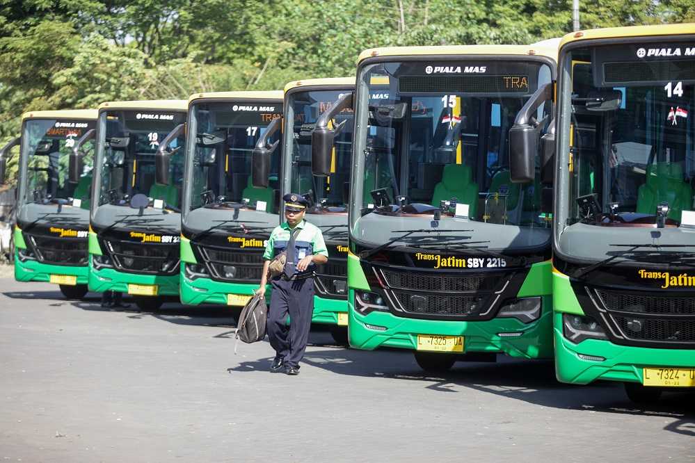 PENGOPERASIAN PERDANA BUS TRANSJATIM