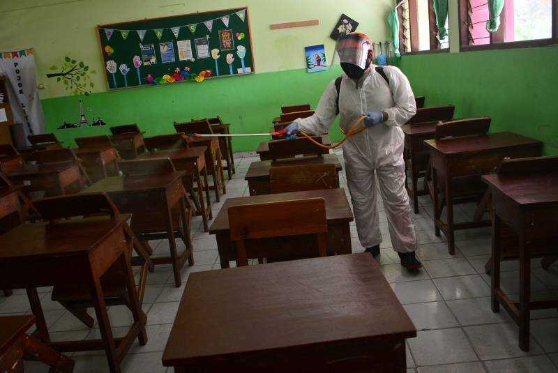 Penyemprotan Disinfektan