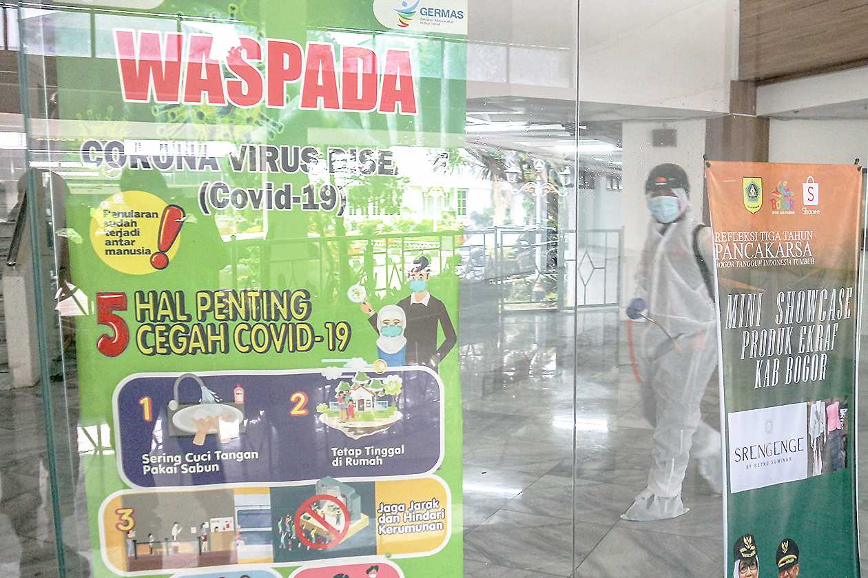 Penyemprotan Disinfektan Pemkab Bogor