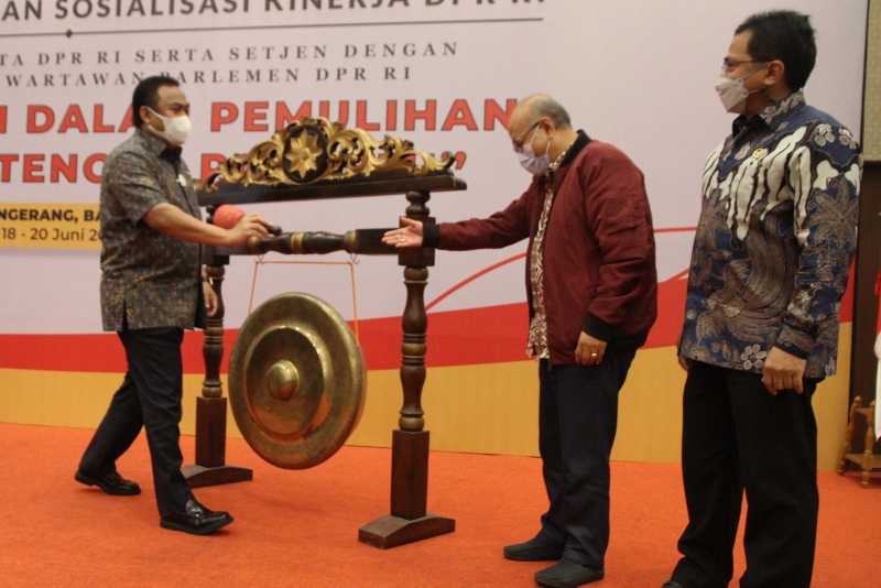 Peran DPR Dalam Pemulihan Ekonomi di Tengah Pandemi