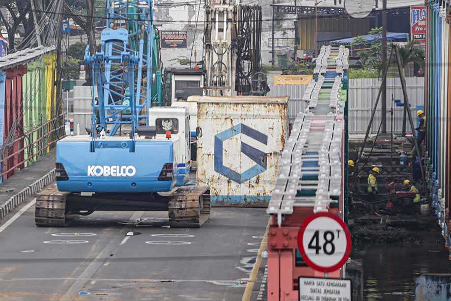 Perbaikan Jembatan Cisadane