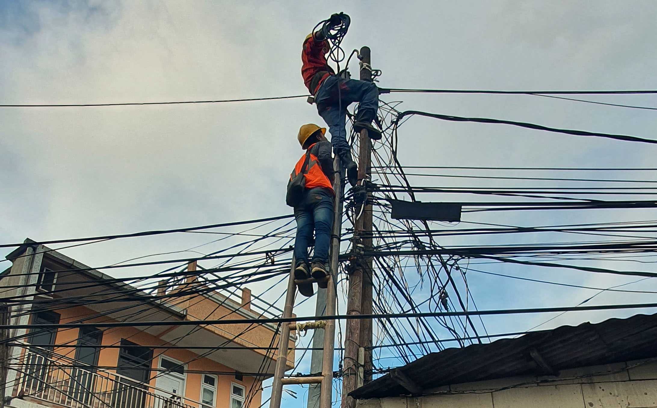 Perbaiki Jaringan Listrik