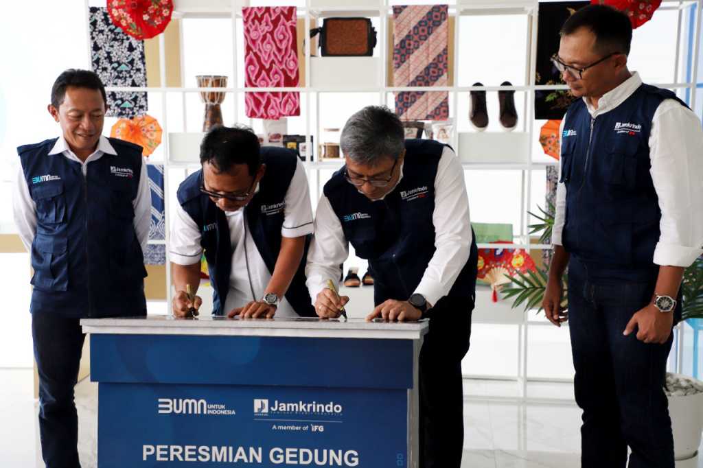 peresmian gedung baru Jamkrindo