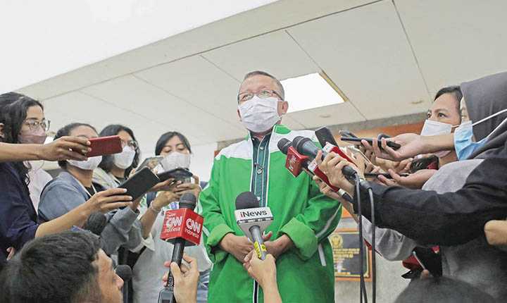 Pergantian Suharso Monoarfa