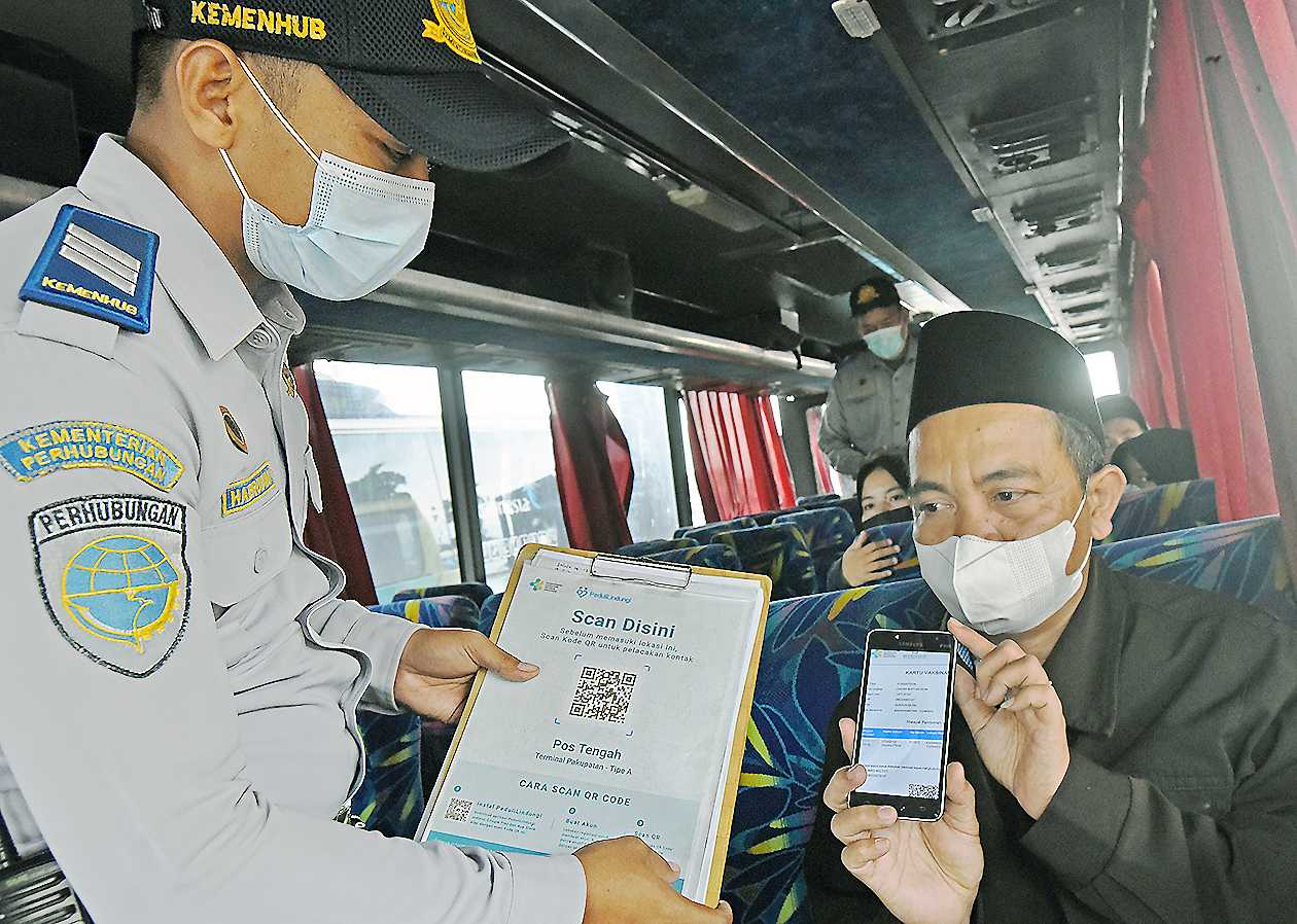 Periksa Sertifikat Vaksin Penumpang Bus