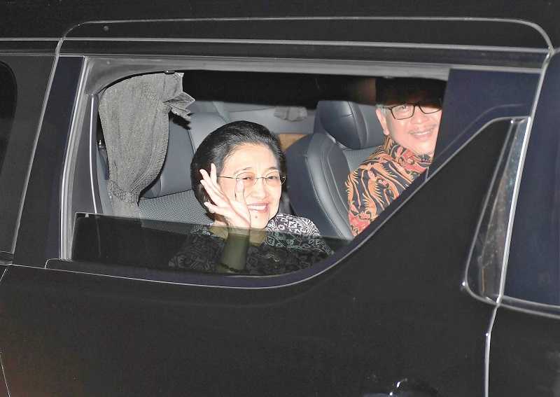 PERTEMUAN PRESIDEN JOKOWI DENGAN KETUM PARTAI PENDUKUNG PEMERINTAH