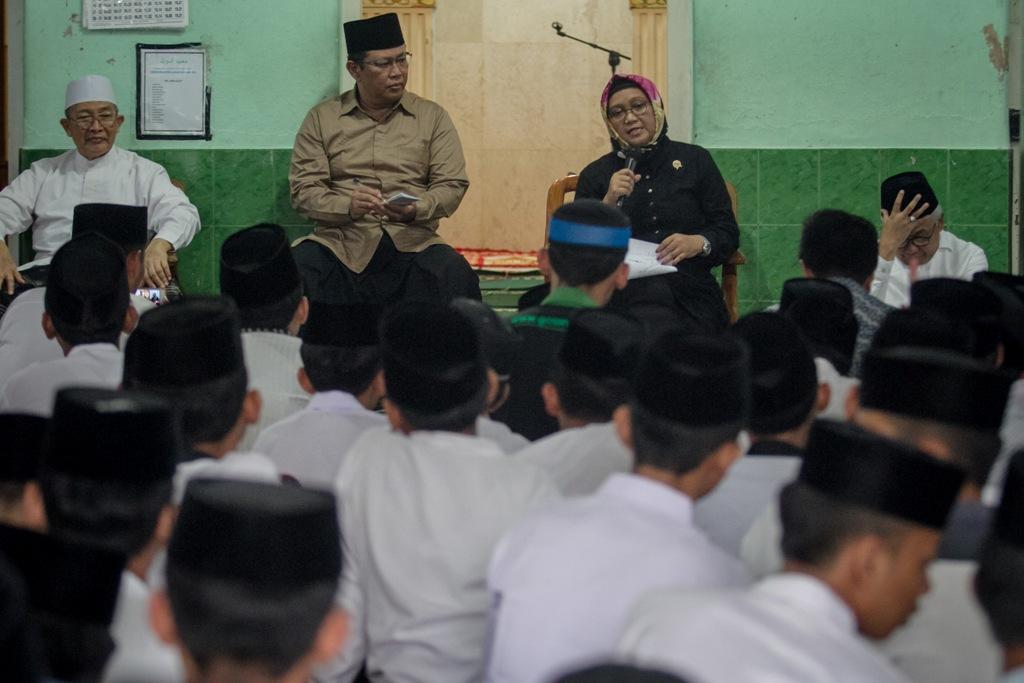 Menlu Kunjungi Ponpes